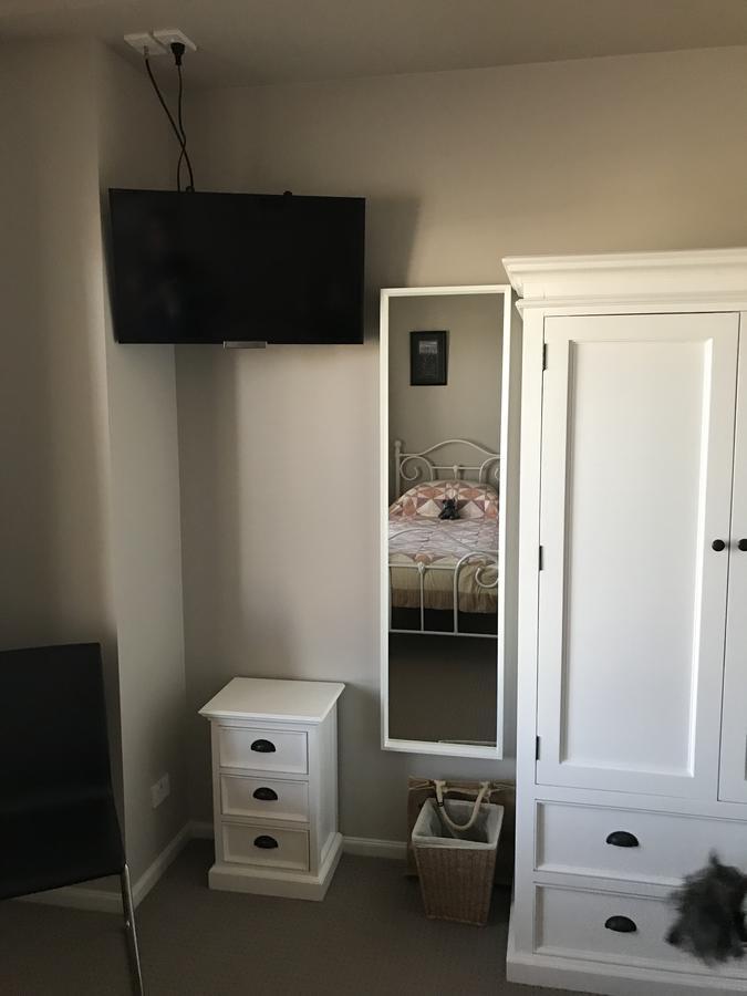 Rezare House Bed & Breakfast Воллару Екстер'єр фото