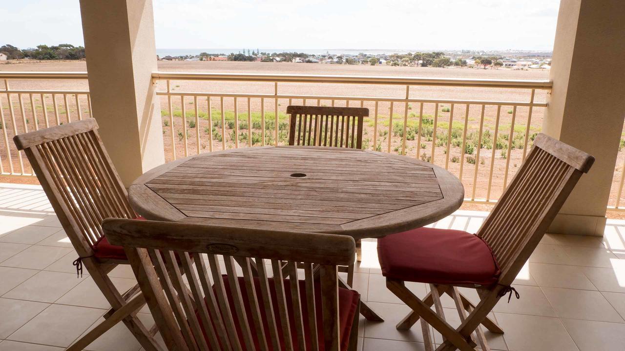 Rezare House Bed & Breakfast Воллару Екстер'єр фото