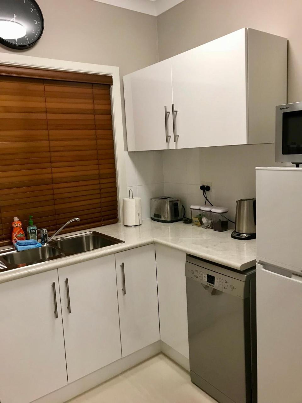 Rezare House Bed & Breakfast Воллару Екстер'єр фото